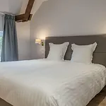 Hotel Chateau De La Marliere 3*