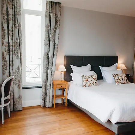 马里埃尔城堡酒店 3* Fourmies