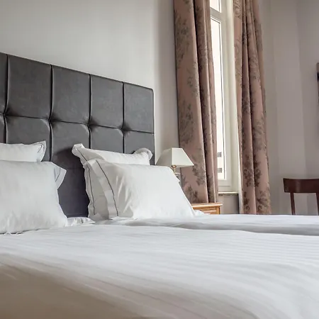 马里埃尔城堡酒店 酒店