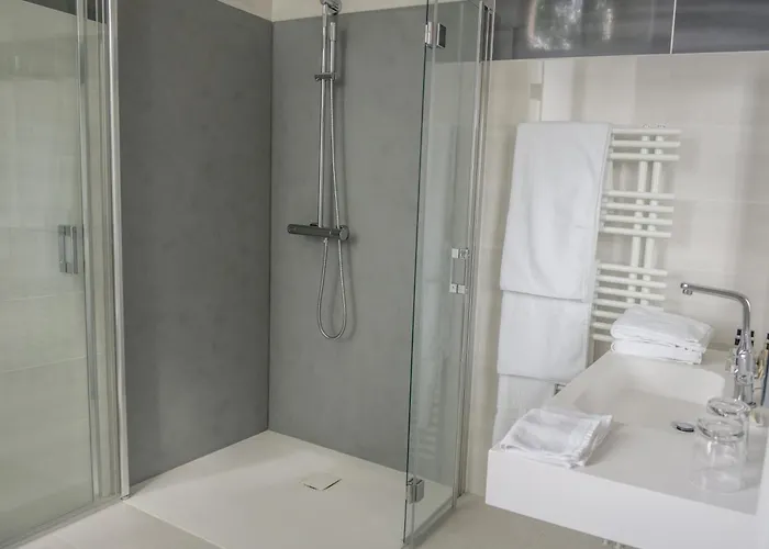 Hotel Chateau De La Marliere 3*